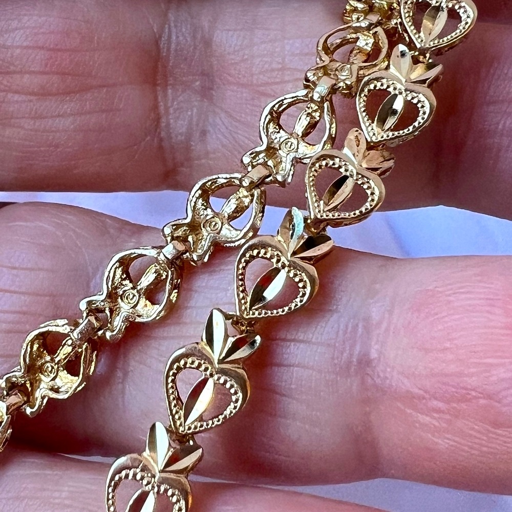 14K YELLOW GOLD HEART HEARTS FLORAL MOTIF BRACELET STATEMENT ROMANTIC FEMININE